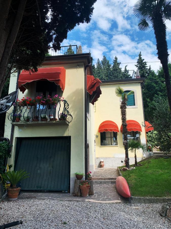 Villa Corteolivo Rooms Torri Del Benaco Ngoại thất bức ảnh