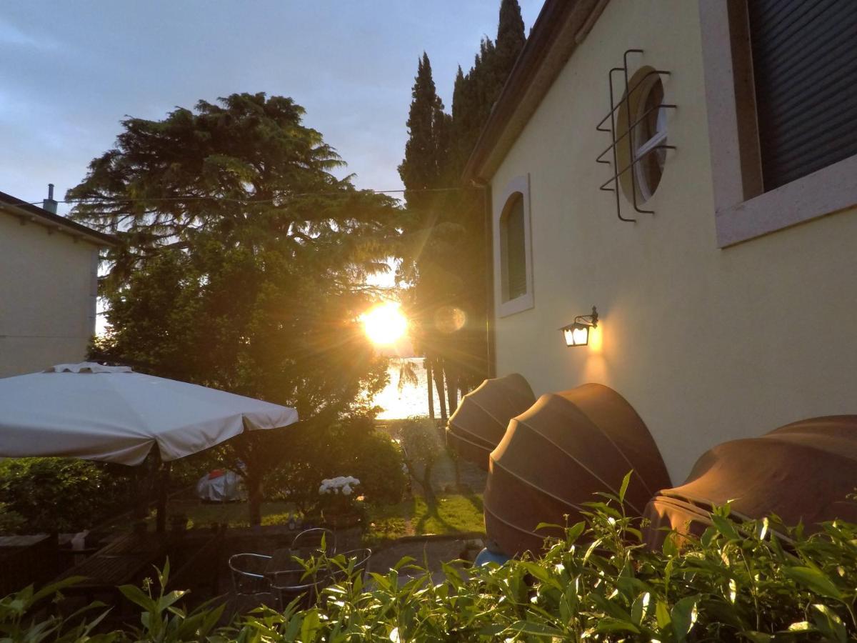 Villa Corteolivo Rooms Torri Del Benaco Ngoại thất bức ảnh