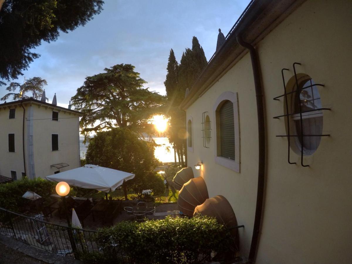 Villa Corteolivo Rooms Torri Del Benaco Ngoại thất bức ảnh