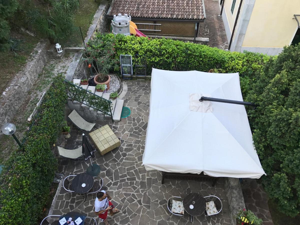 Villa Corteolivo Rooms Torri Del Benaco Ngoại thất bức ảnh
